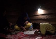 Delapan Desa di Perbatasan RI-Malaysia Kini Nikmati Lampu Malam Hari