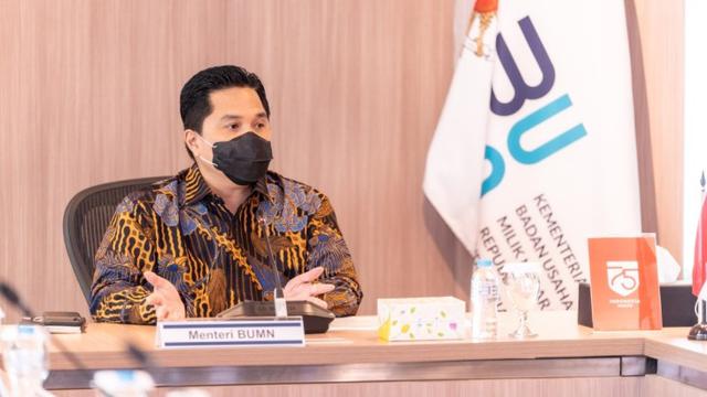 Menteri Badan Usaha Milik Negara (BUMN) Erick Thohir mengingatkan meski pandemi Covid-19 belum berakhir, namun perusahaan pelat merah diharap bisa mulai menjalankan strategi bisnis menyerang