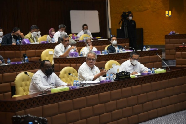 kementerian-pupr-kawal-tujuh-program-prioritas-nasional-di-tahun-2022-percepat-pemulihan-ekonomi-nasional-dan-reformasi-struktural-WhatsApp Image 2022-01-25 at 7.47.33 PM