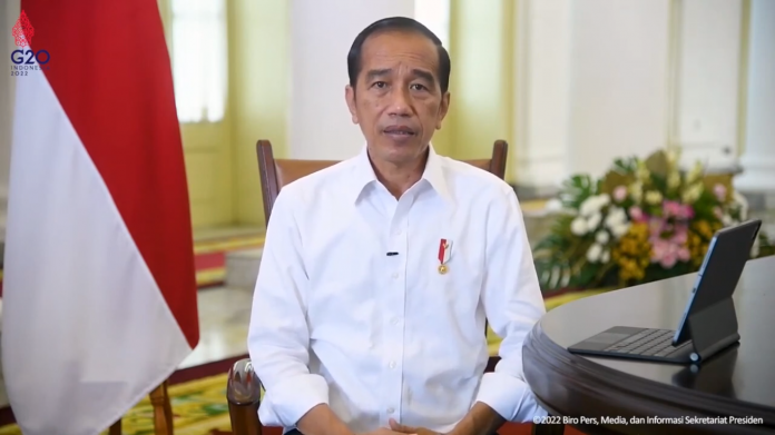 jokowi melonggarkan aturan pemakaian masker