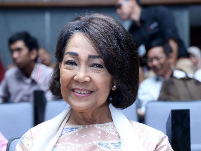Aktris Senior Rima Melati Tutup Usia