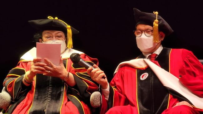 Tak Lulus Kuliah Tapi Jadi Profesor? Tak Usah Kaget, Begini Caranya