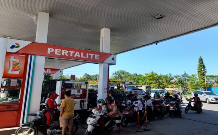 Dear Rakyat, Harga BBM Subsidi Niscaya Naik Sebentar Lagi