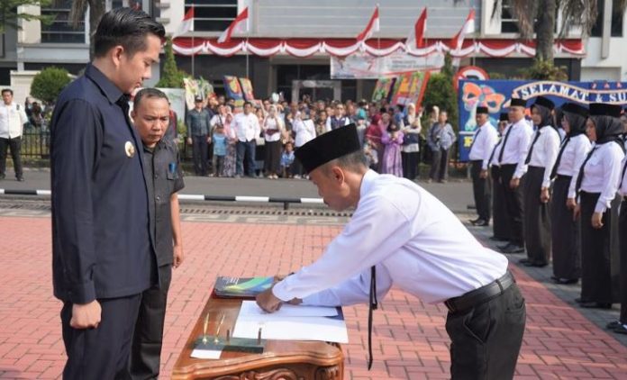 1.181 PPPK Guru dan Teknis Pemkab. Muara Enim Formasi 2022 Resmi Dilantik