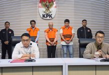 KPK Tahan Tiga Tersangka Korupsi Pengadaan Katalis di PT Pertamina TA 2012- 2014