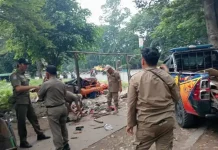 Pemkot Tangerang Tertibkan Bangunan Liar di Sekitar Mall Balekota