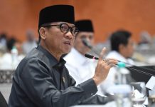 Di Komisi V, Mendes Yandri Paparkan BUMDesa dan Desa Ekspor