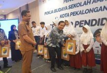 Pemkot Pekalongan Bagikan Bantuan Seragam Sekolah Gratis untuk 500 Anak Yatim dan Keluarga Rentan