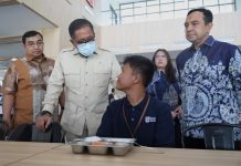 Wamenhan Kunjungi SMA Kemala Taruna Bhayangkara, Soroti Pendidikan dan Pembentukan SDM Unggul