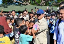 Presiden Prabowo Kunjungi Pengungsian Nagekeo, Warga Haru hingga Menangis