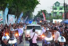 Presiden Prabowo Tiba di Jombang, Disambut Antusias Warga Menuju Muktamar ke-35 NU