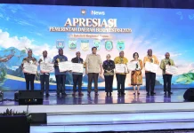 Dorong Akses Hunian Layak, Kemendagri dan Kementerian PKP Beri Apresiasi Pemda Berprestasi Regional Papua