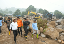 Wamendagri Bima Arya Tinjau Bencana Solok: Siapkan Normalisasi dan Dorong Layanan Publik Tetap Jalan