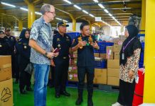 Perkuat Ekspor dan Penyerapan Kerja, Bea Cukai Cikarang Sambangi PT HSCI dan PT Dawee Electronics