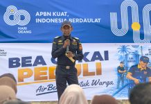 Atasi Dampak Karhutla, Bea Cukai Fakfak Salurkan Bantuan Air Bersih Lewat Program Bea Cukai Peduli
